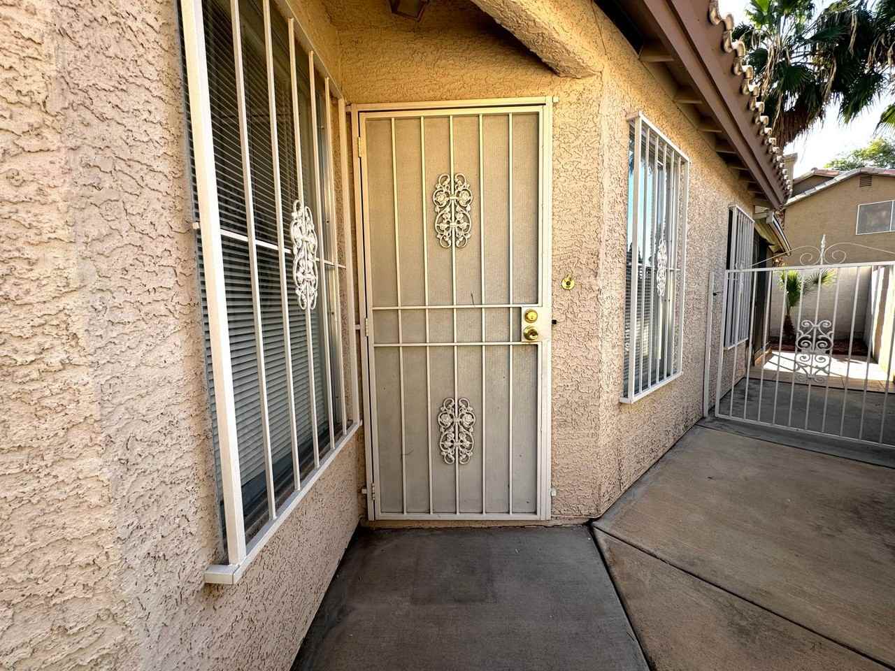 5139 Sandstone Dr - Photo 2 of 19