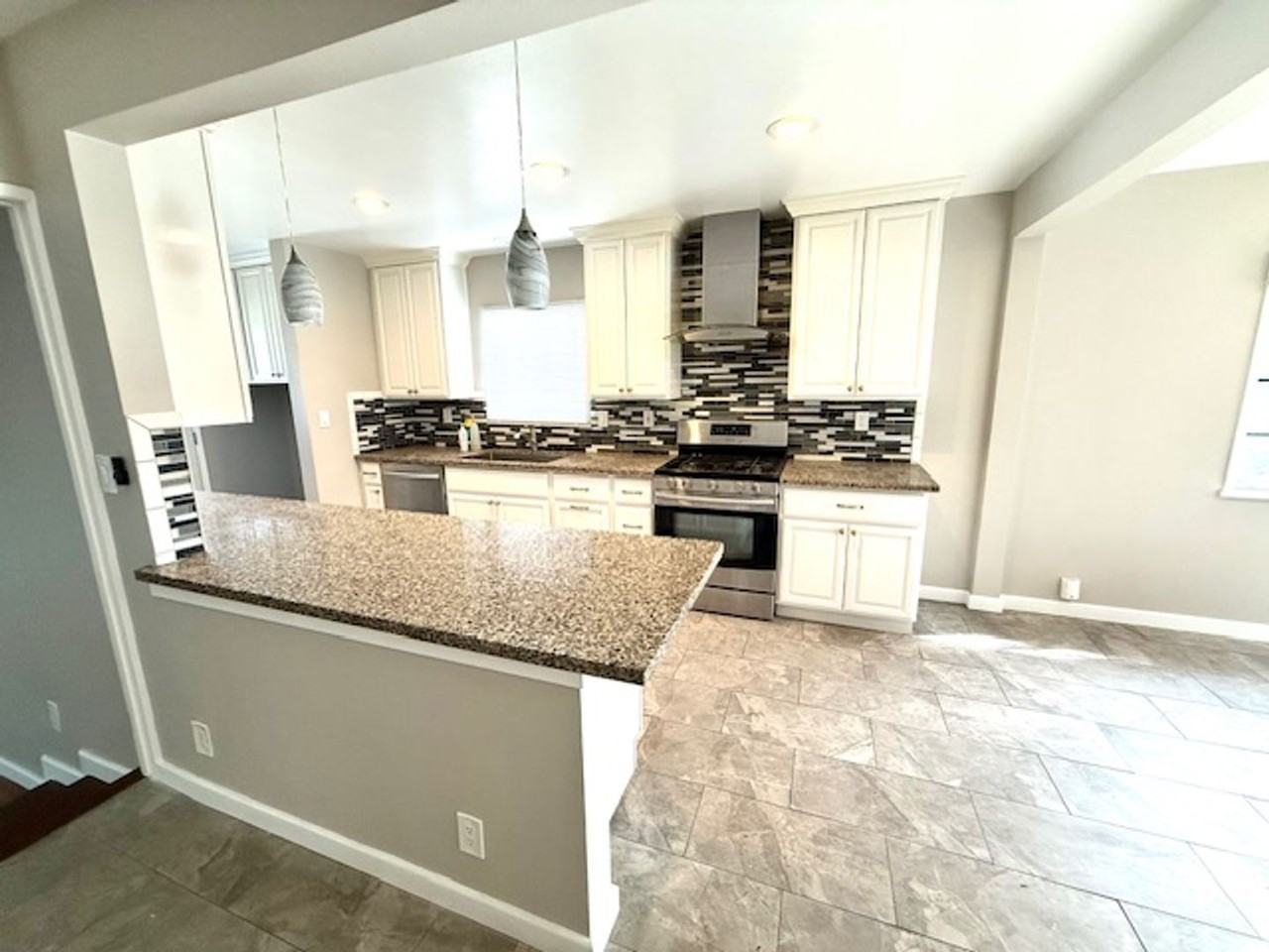 5919 Sandwood St - Photo 5 of 18