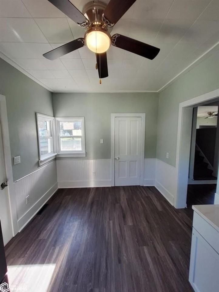 508 3rd Ave Sw - Photo 3 of 10