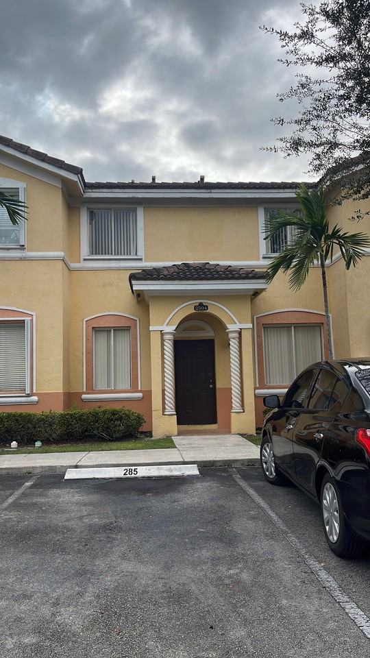 2863 Southeast 15th Road #73 - Photo 6 of 9