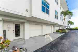 featured image of 8013 Bay Pointe Dr