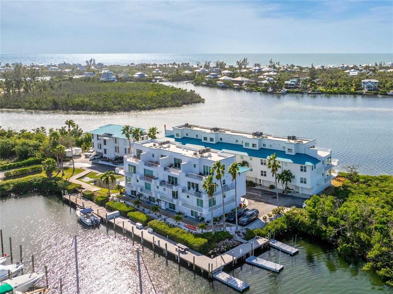 8013 Bay Pointe Dr - Photo 2 of 50