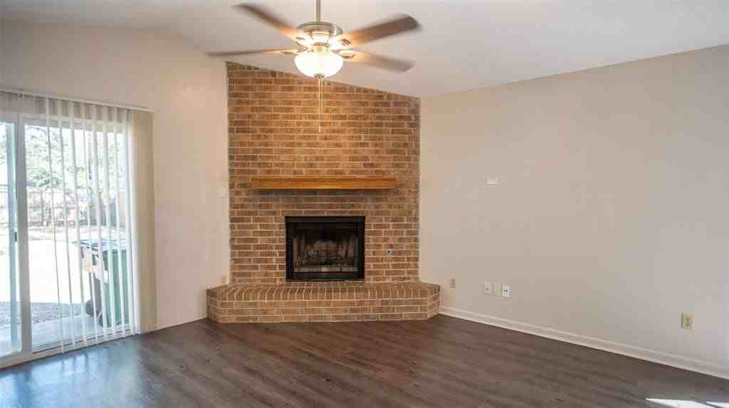 1757 Horseshoe Cir - Photo 3 of 8