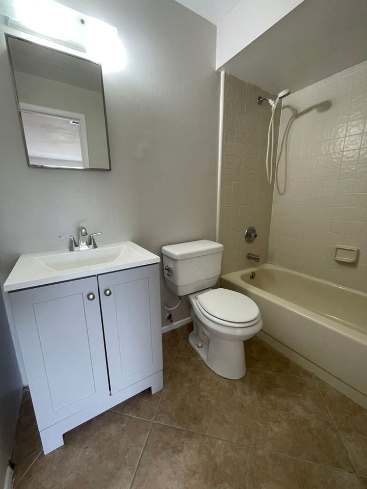 419H Banana Cay Dr - Photo 6 of 9