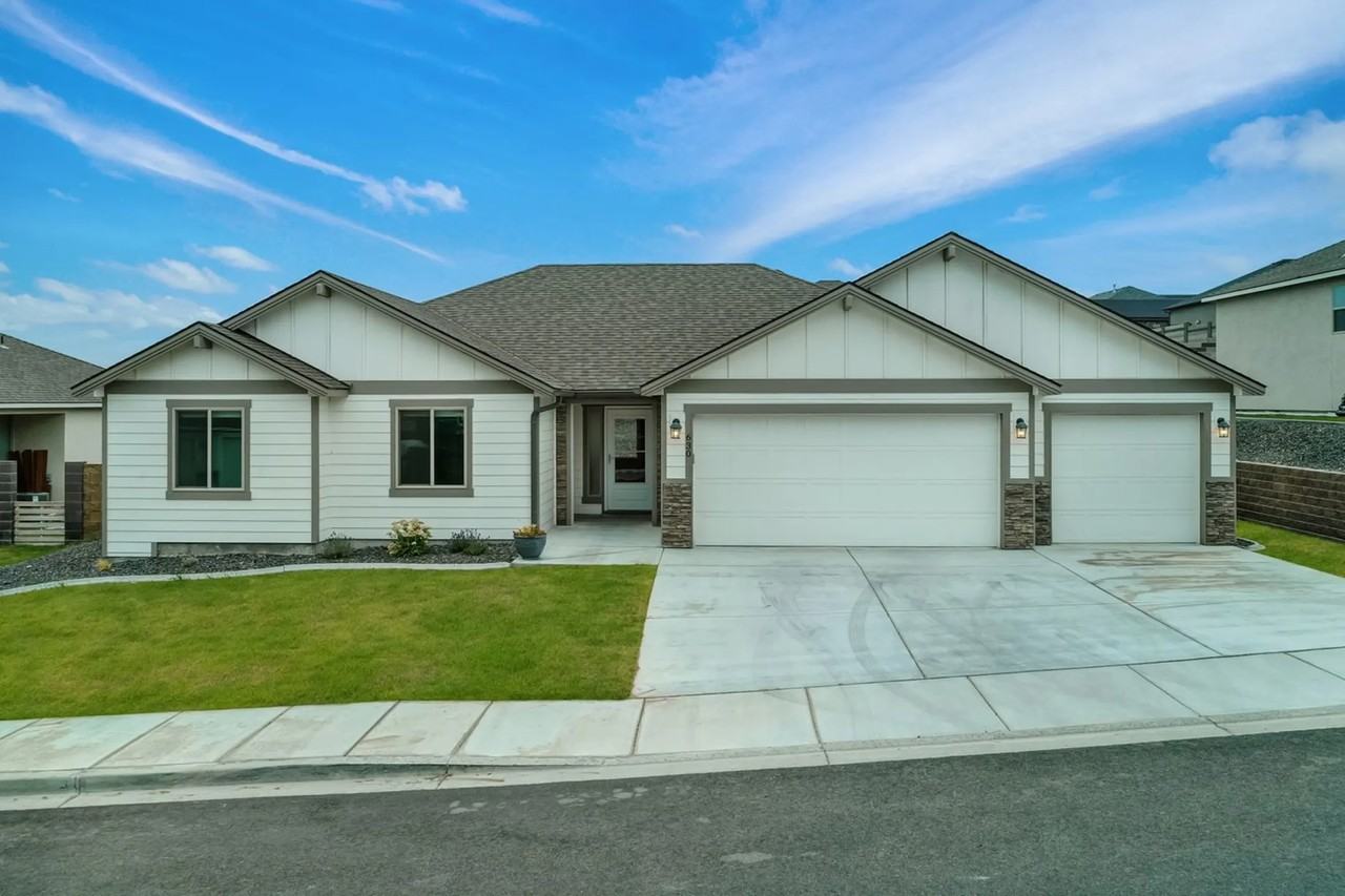 630 Athens Dr - Photo 2 of 33