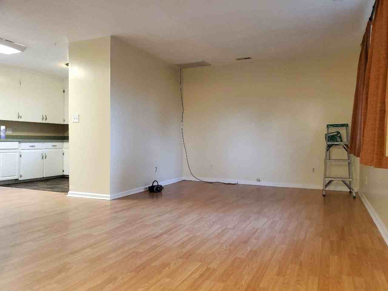 1801 Providence Rd - Photo 3 of 16