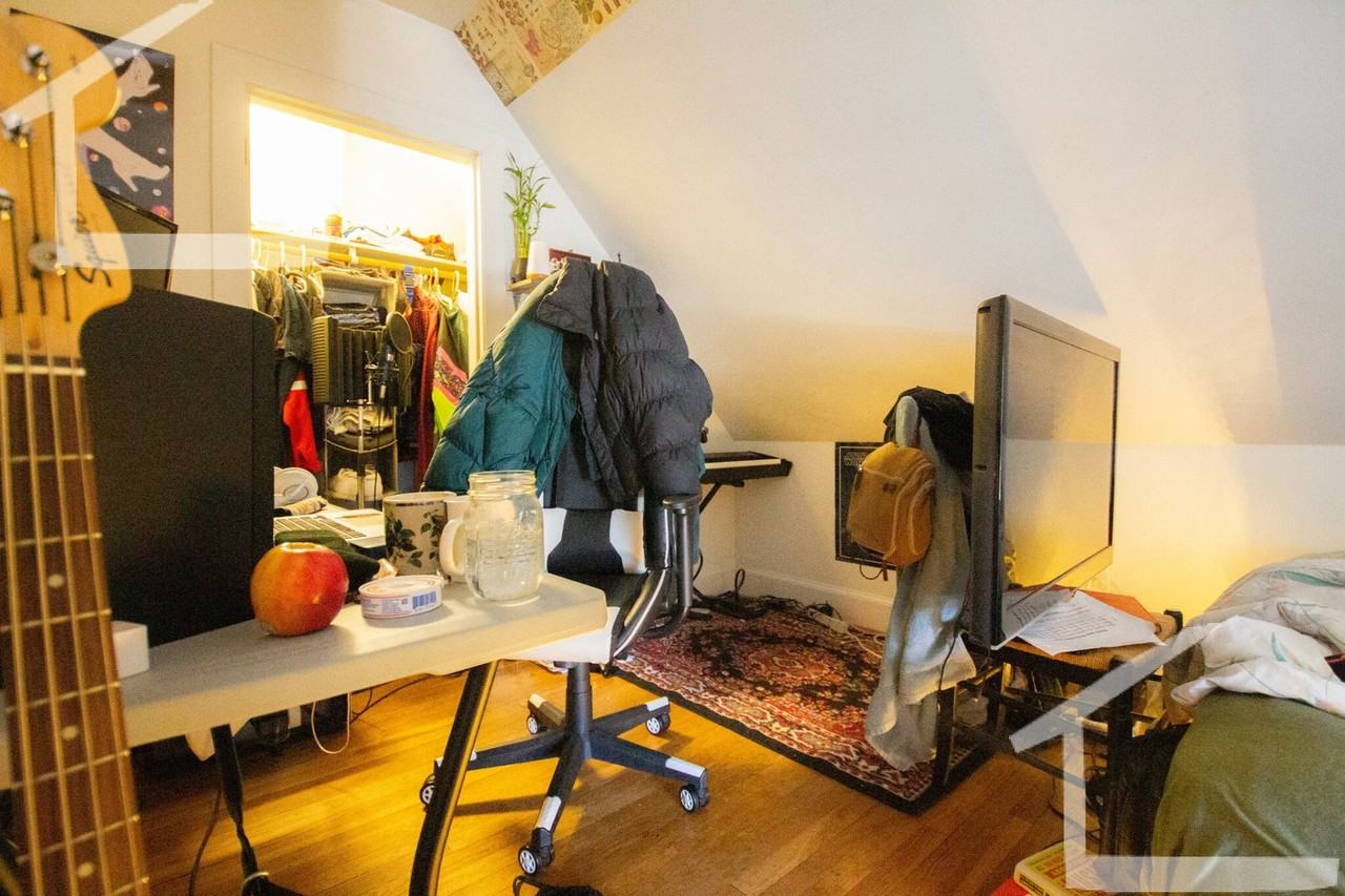 14 Greylock Rd - Photo 5 of 8