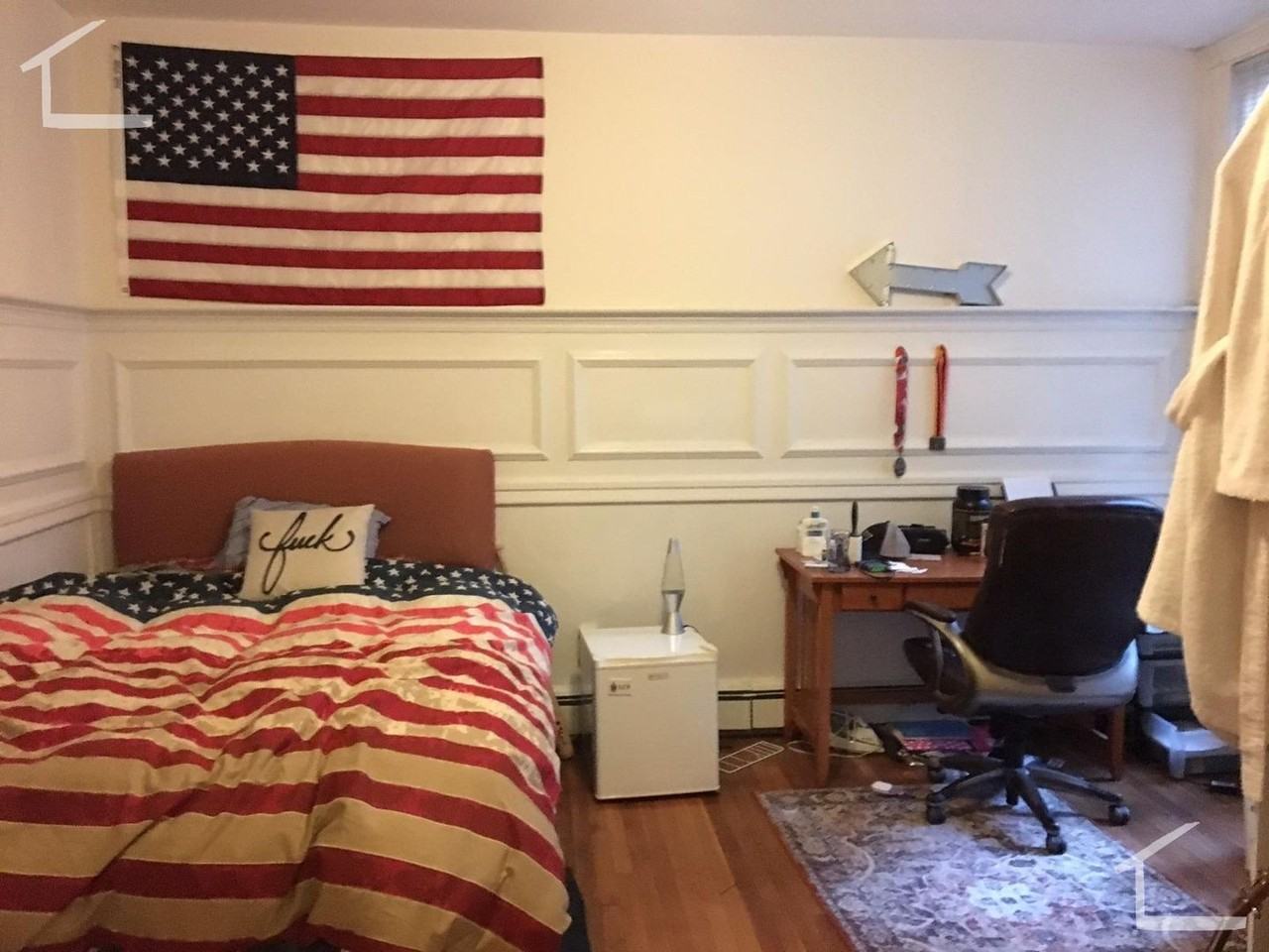 31 Saint Lukes Rd - Photo 2 of 9