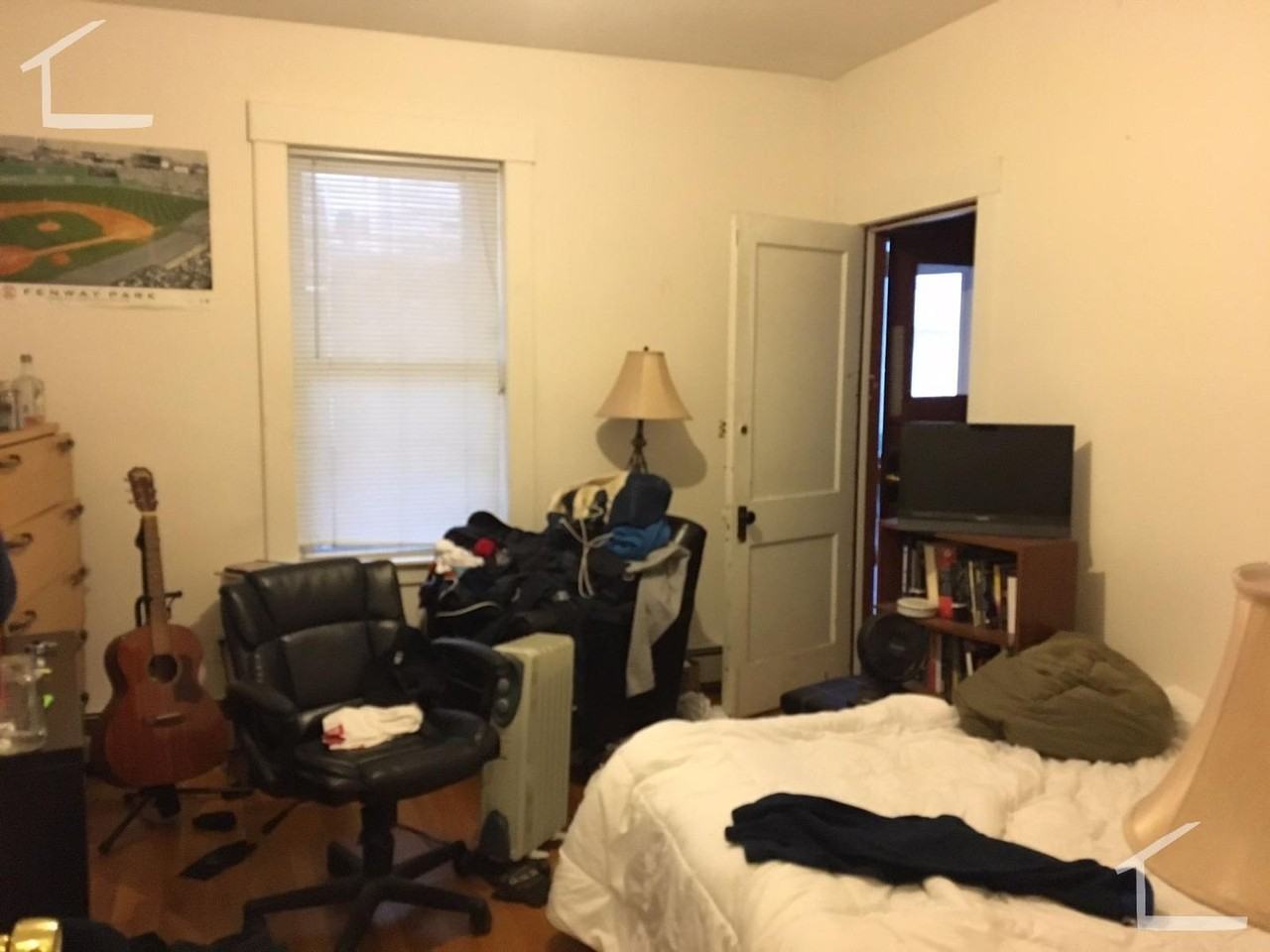 31 Saint Lukes Rd - Photo 5 of 9