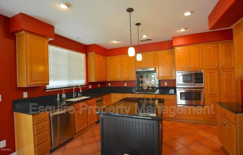 2340 Fairway Ct - Photo 4 of 18