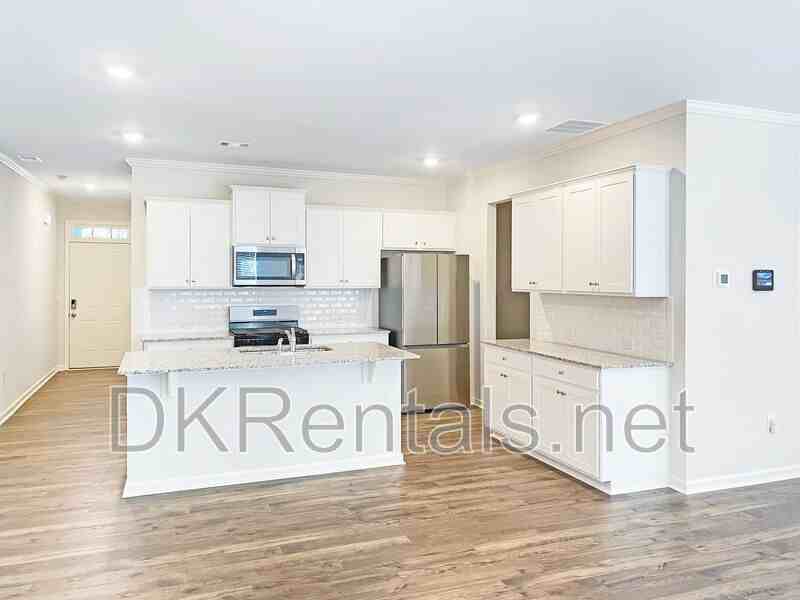 2715 Poppy Ct - Photo 2 of 21