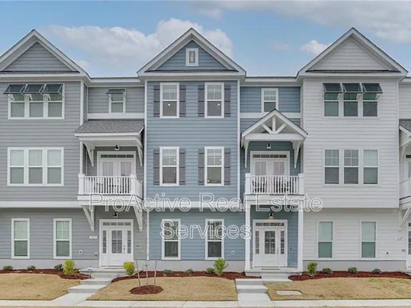 9623 21st Bay St - Photo 2 of 23