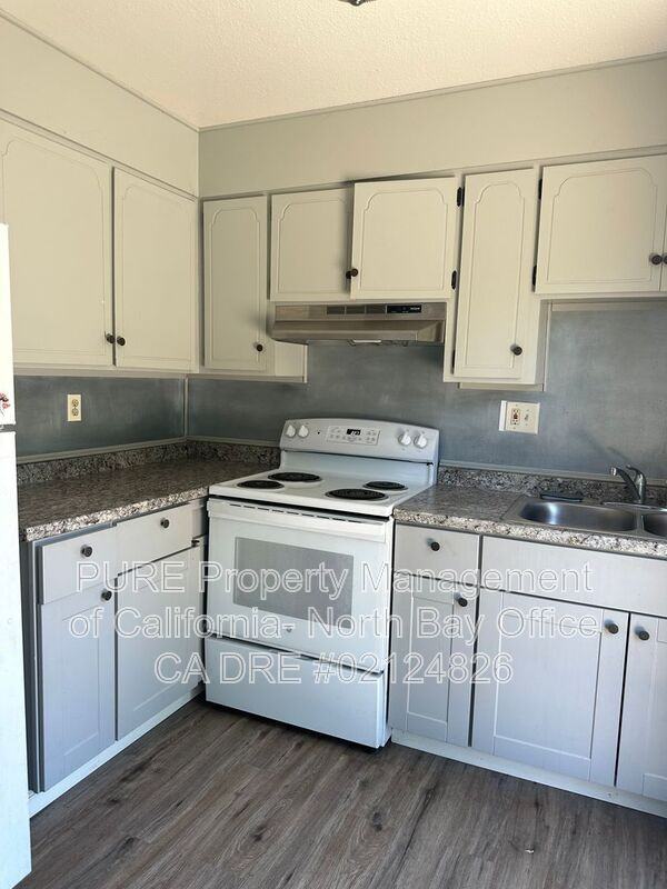 380 El Rio Ct #D - Photo 3 of 9