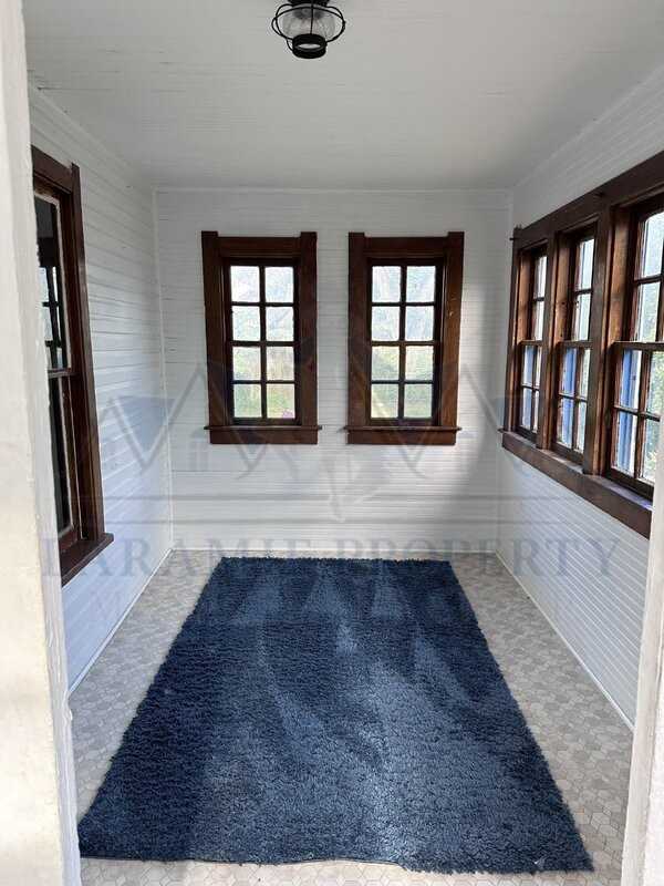 511 E Fremont St - Photo 4 of 16