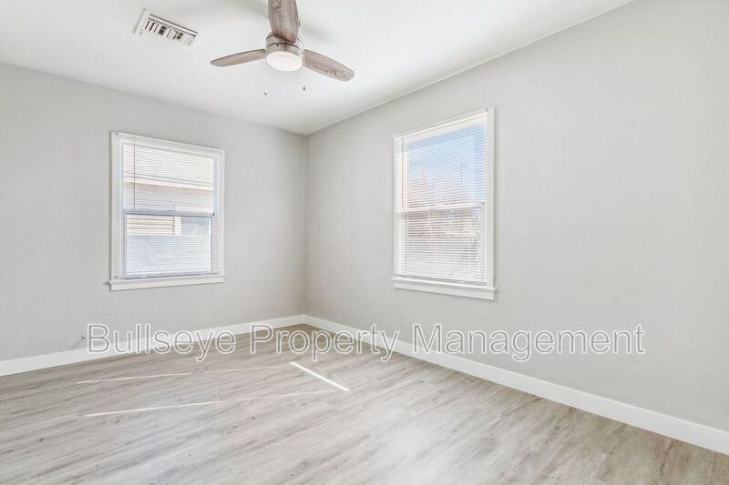 1105 N Patricio St - Photo 6 of 15