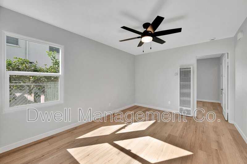 2176 Bacon St - Photo 5 of 20