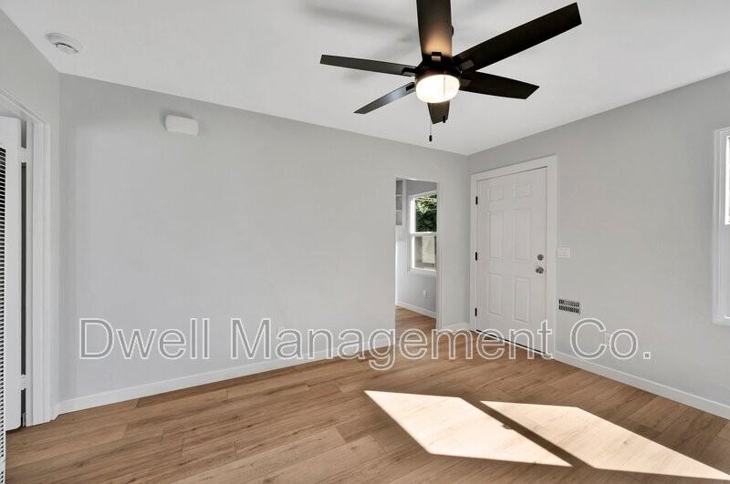 2176 Bacon St - Photo 7 of 20