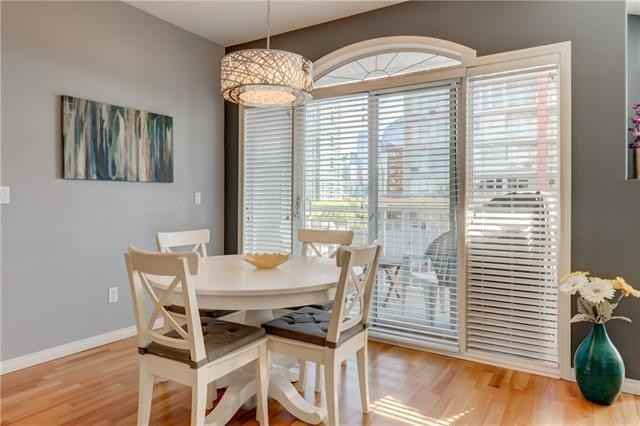 402 12 Ave Sw - Photo 3 of 22