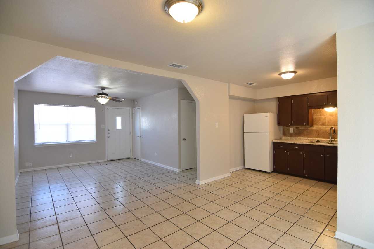 507 Traci Dr - Photo 3 of 10