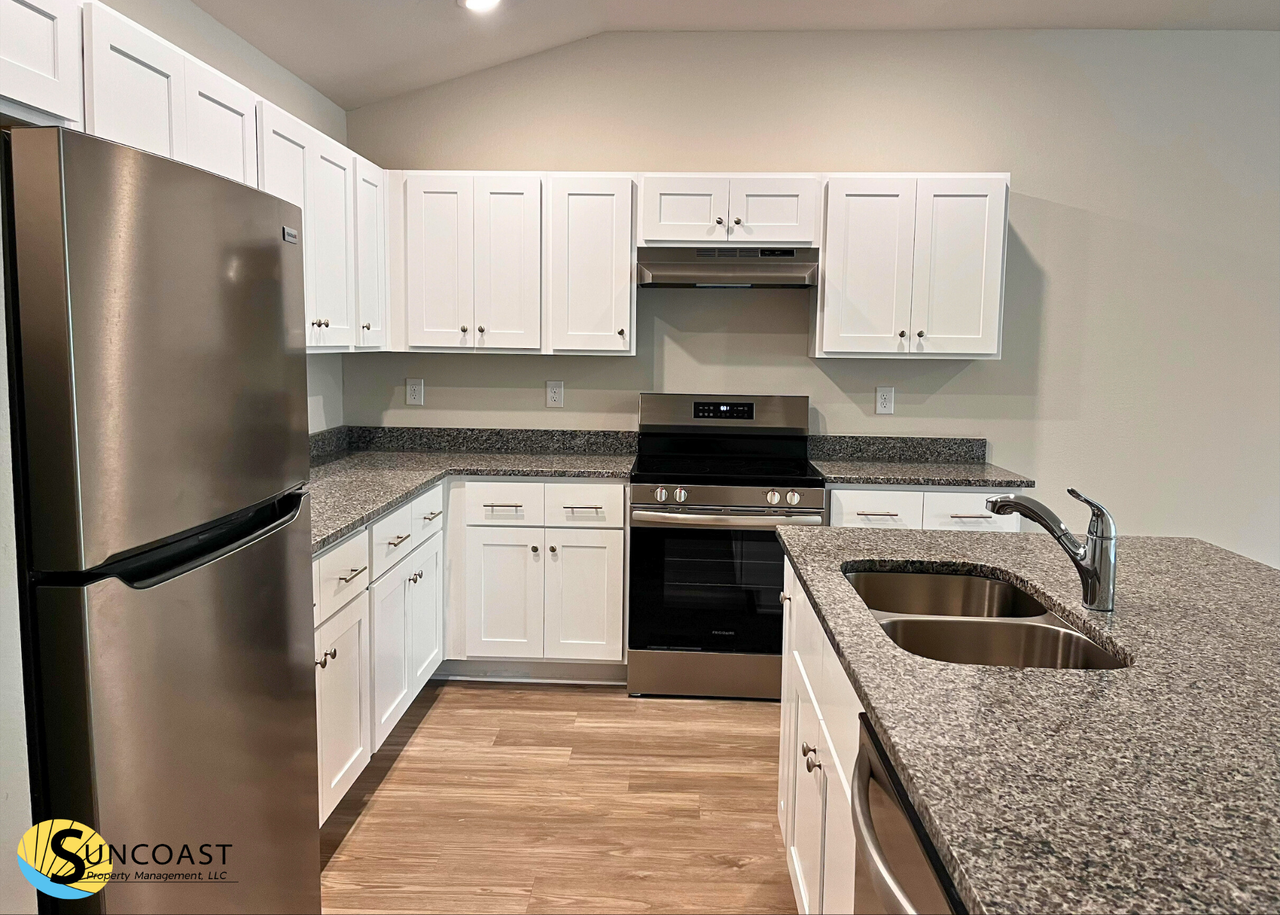 397 Greenbriar Blvd - Photo 3 of 15