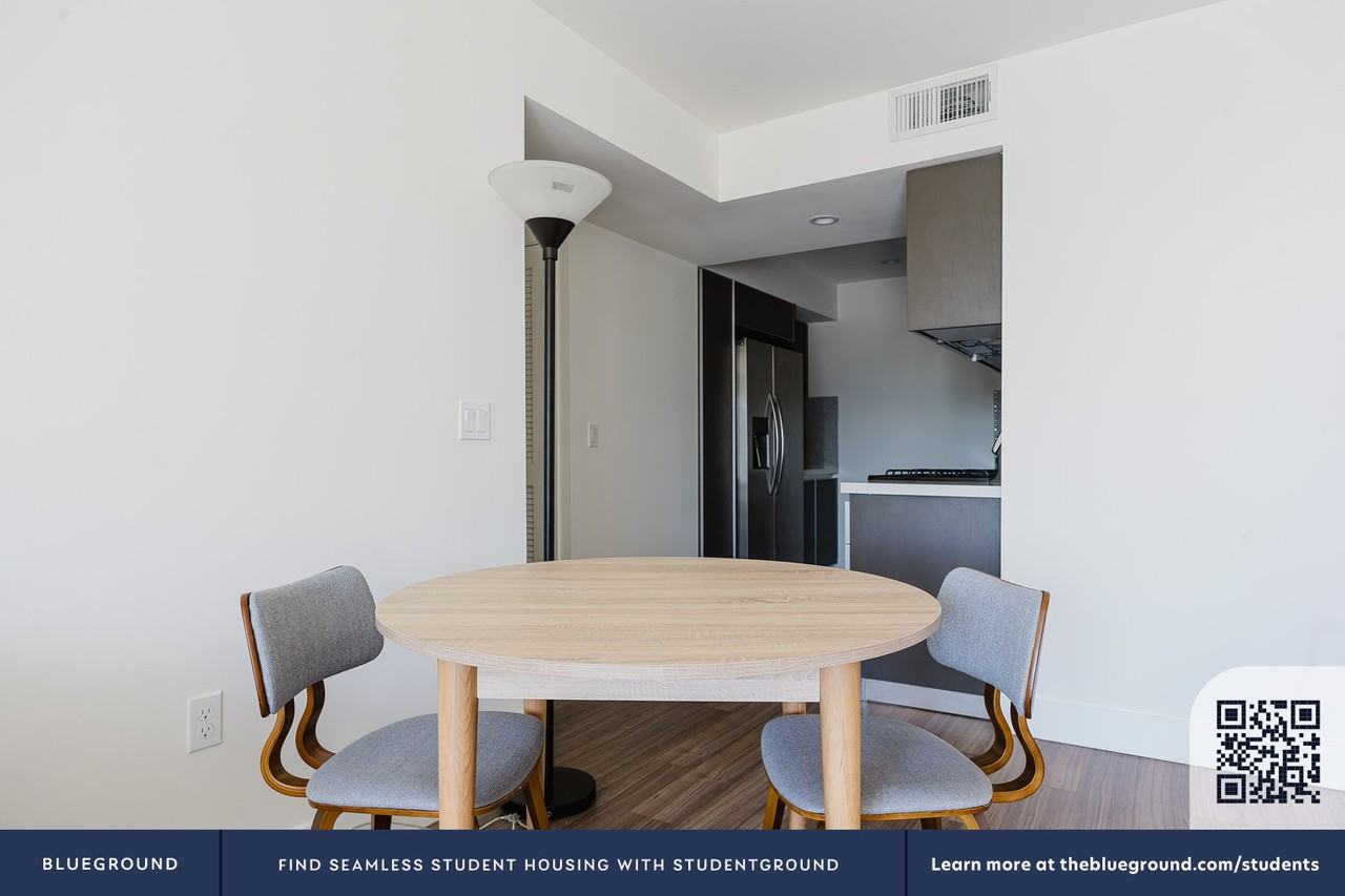 1539 Purdue Avenue - Photo 7 of 51