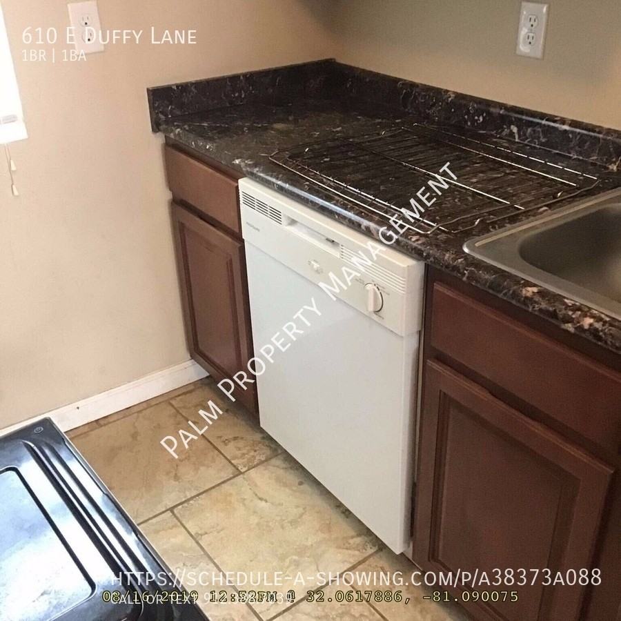 610 E Duffy Ln - Photo 7 of 11