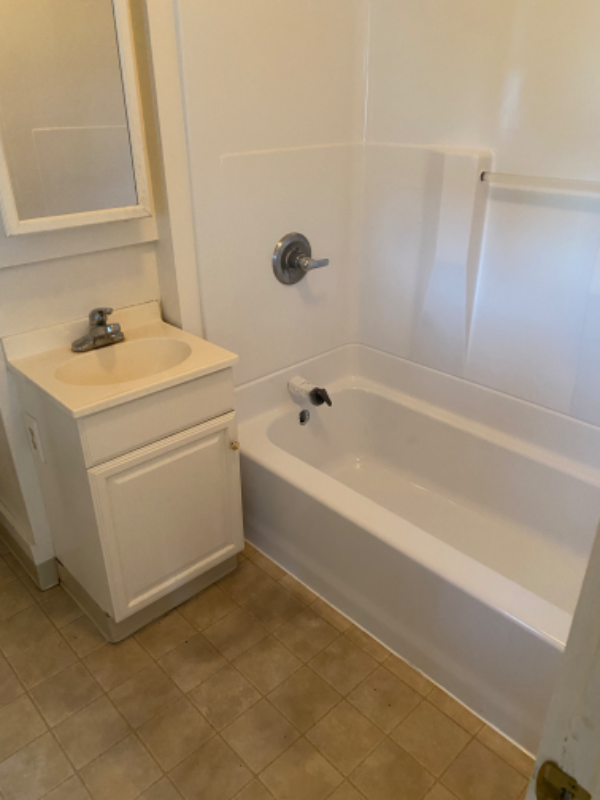 409 Cedar Ave - Photo 5 of 13