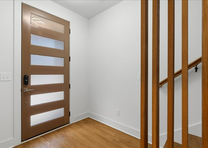 1300 Edgehill Ave #9 - Photo 3 of 50