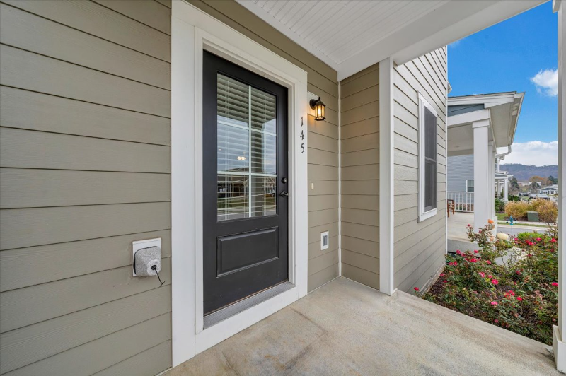 145 Shenandoah Ave - Photo 2 of 48