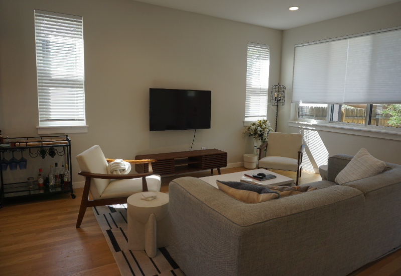 4509 S Acoma St - Photo 5 of 11