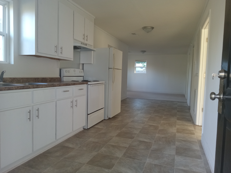 262 Grimes Rd - Photo 2 of 10