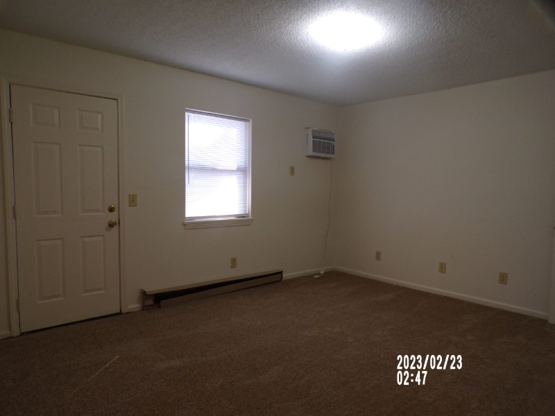 2645 Macgregor Downs Rd #E - Photo 6 of 7