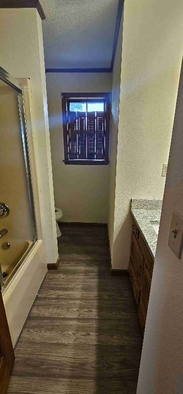 2 1/2 Jennings Ln - Photo 3 of 4