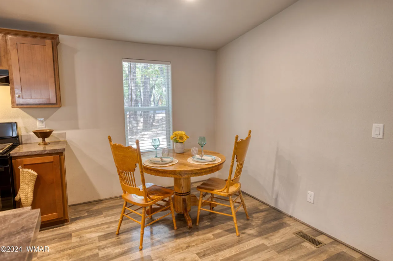 4322 Mark Twain Dr - Photo 3 of 11
