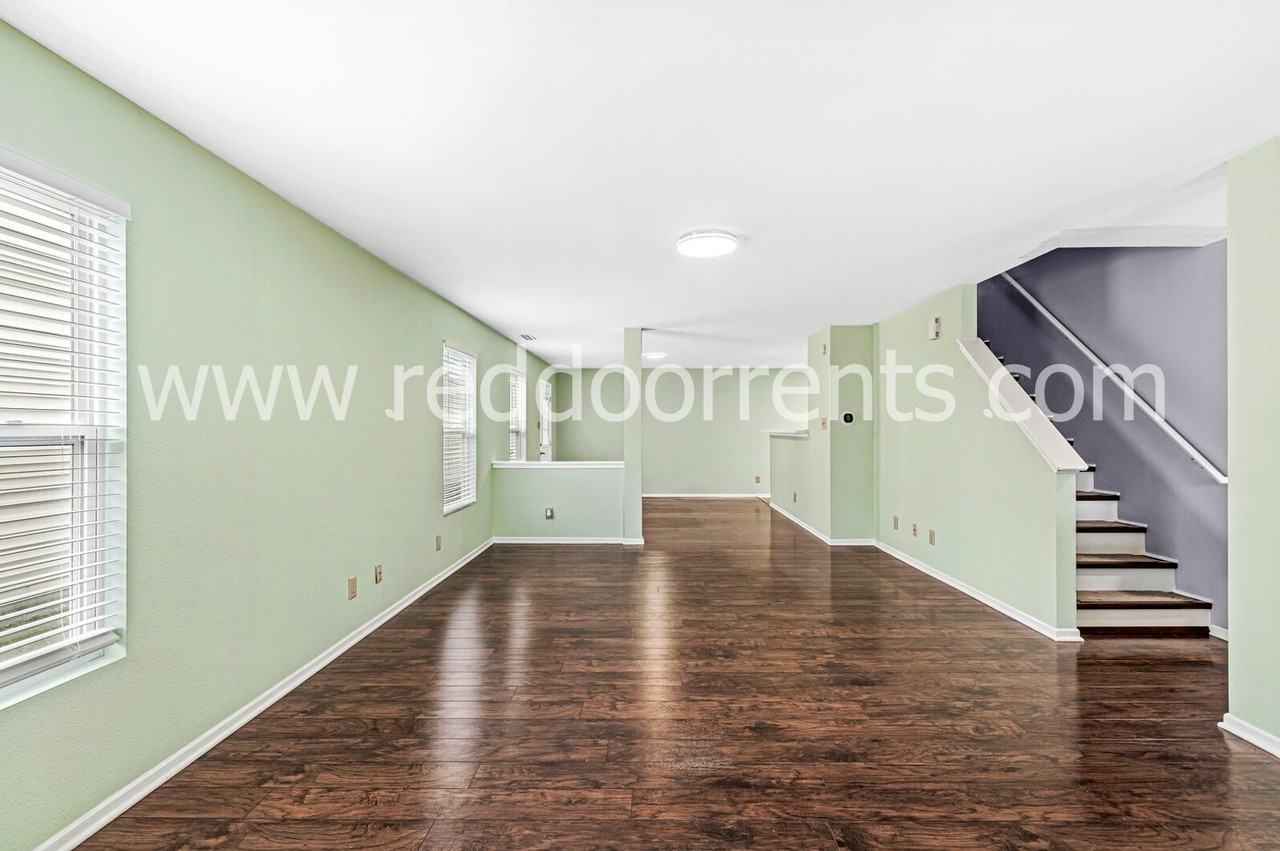 12192 Maize Dr - Photo 5 of 31