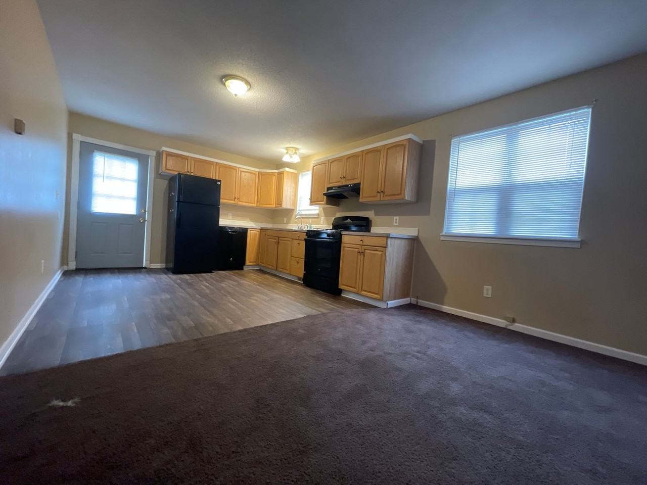 1584 S Quarterline Rd - Photo 3 of 13