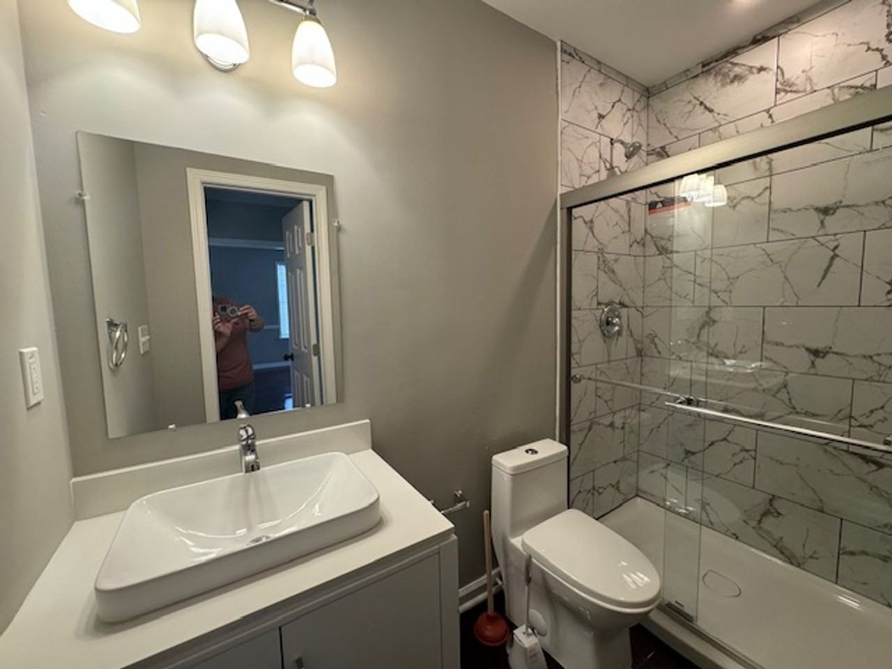 147B N Main St - Photo 3 of 7