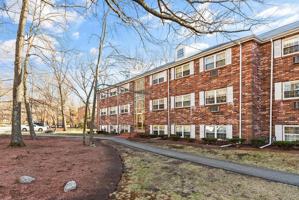 featured image of 101 Edgelawn Ave #11