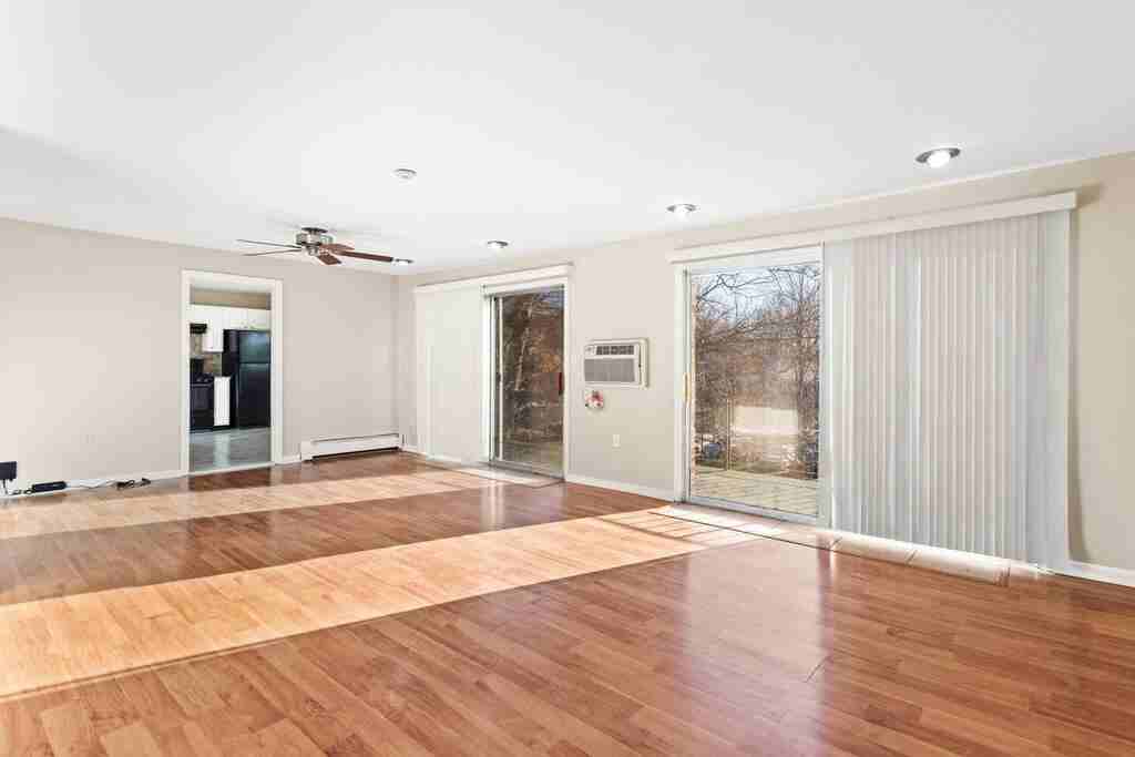 101 Edgelawn Ave #11 - Photo 3 of 17