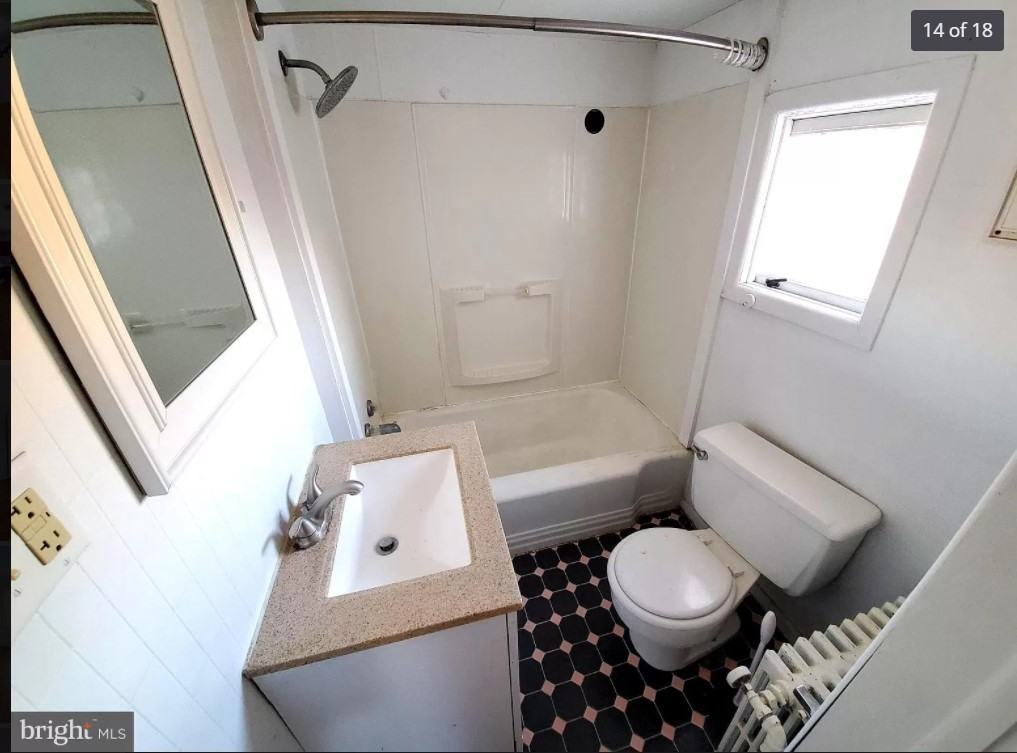 119 Bowery St #A - Photo 4 of 16