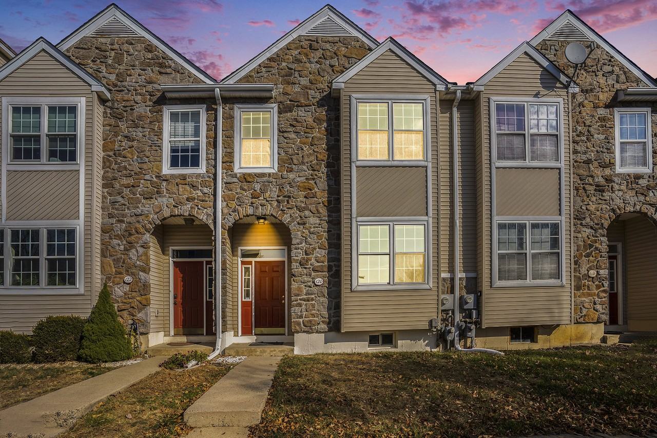 120 Poplar Ct #120 - Photo 2 of 28