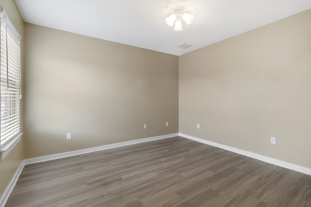 Spring Ct & Westbury Ln #2A - Photo 5 of 28