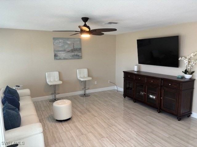 3320 Country Club Blvd - Photo 5 of 40