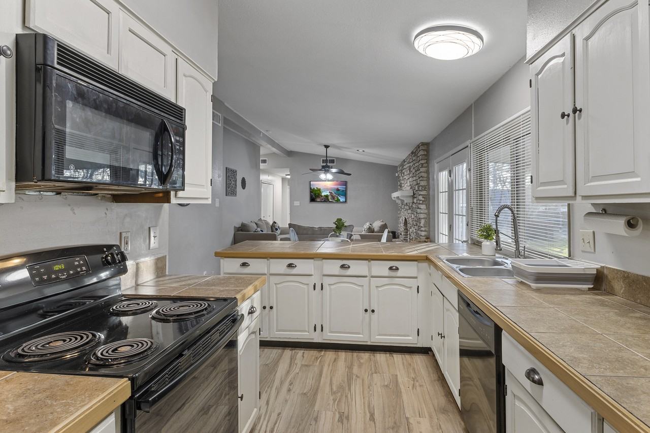 Clearwood St & Durwood St #1E - Photo 4 of 23