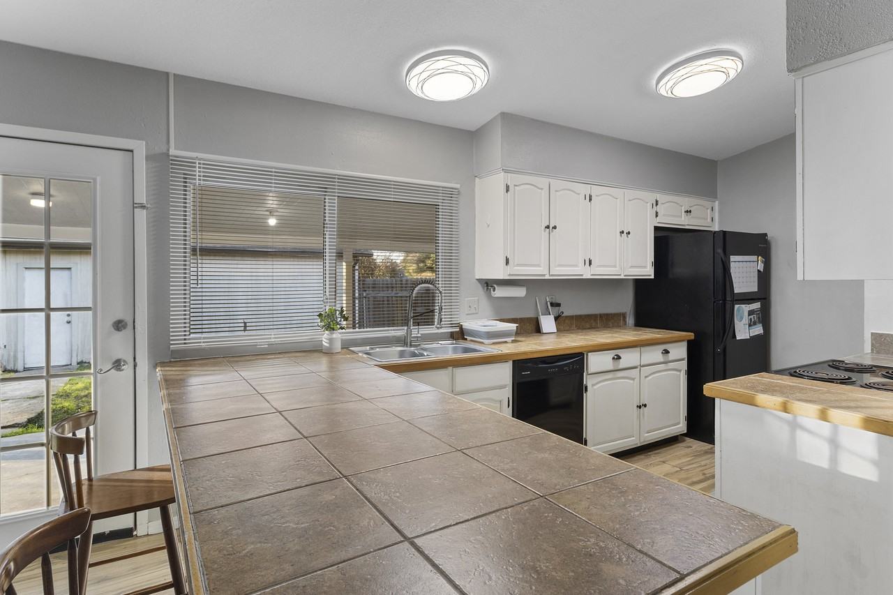 Clearwood St & Durwood St #1E - Photo 6 of 23