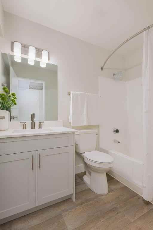 Reveal - Photo 4 of 50