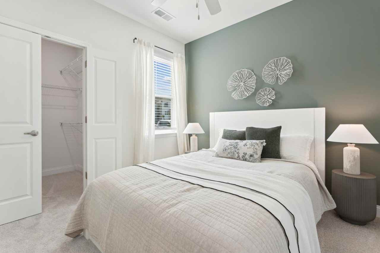 Monument at Ocean and Main - Photo 3 of 44