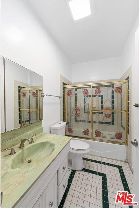 740 Hartzell St - Photo 2 of 8