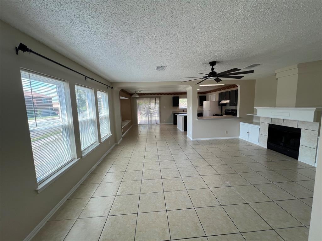 3000 John Wilson Ln - Photo 2 of 8