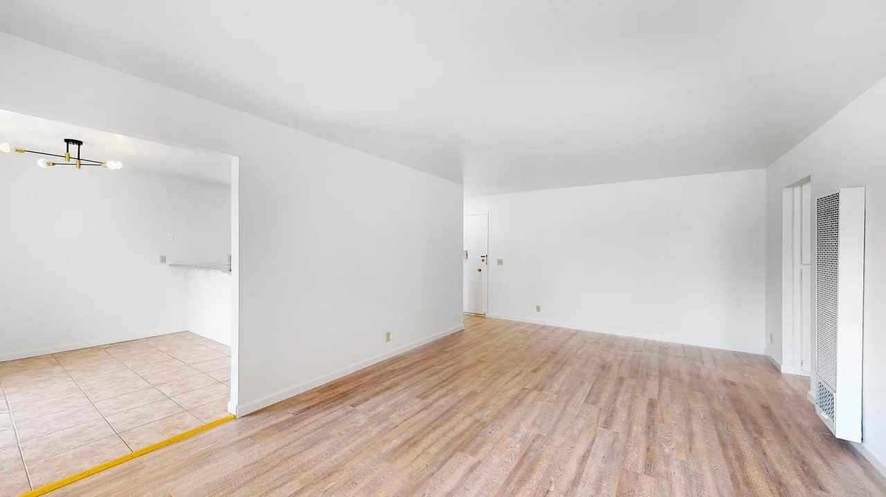 3430 Laguna Ave Unit B - Photo 7 of 11